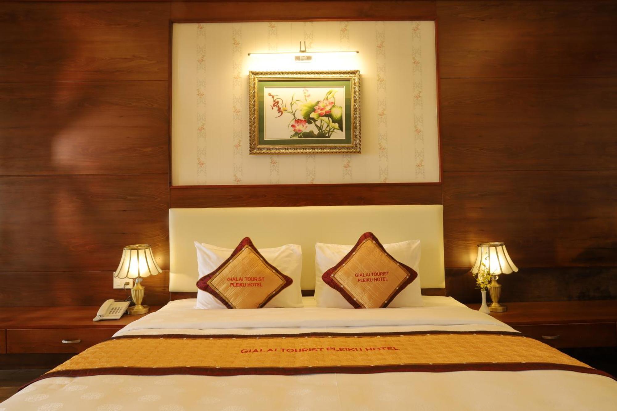 Pleiku Hotel By Gia Lai Tourist Eksteriør billede