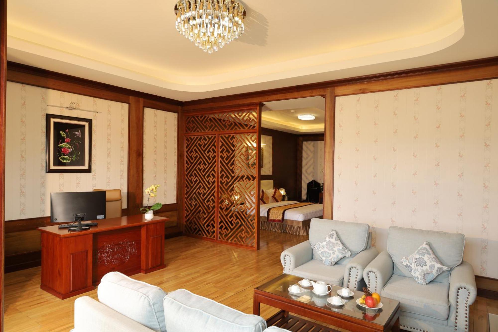 Pleiku Hotel By Gia Lai Tourist Eksteriør billede