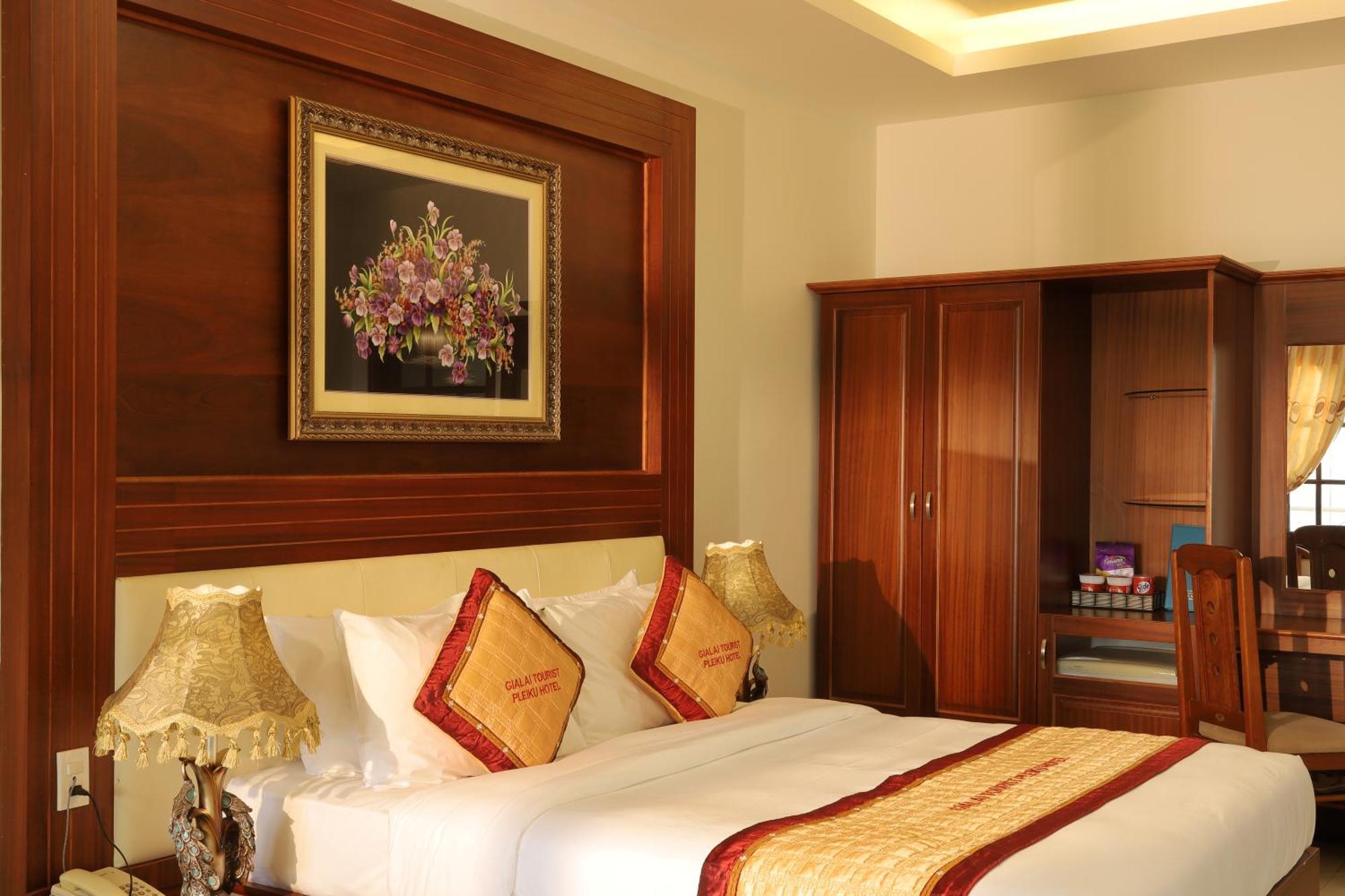 Pleiku Hotel By Gia Lai Tourist Eksteriør billede
